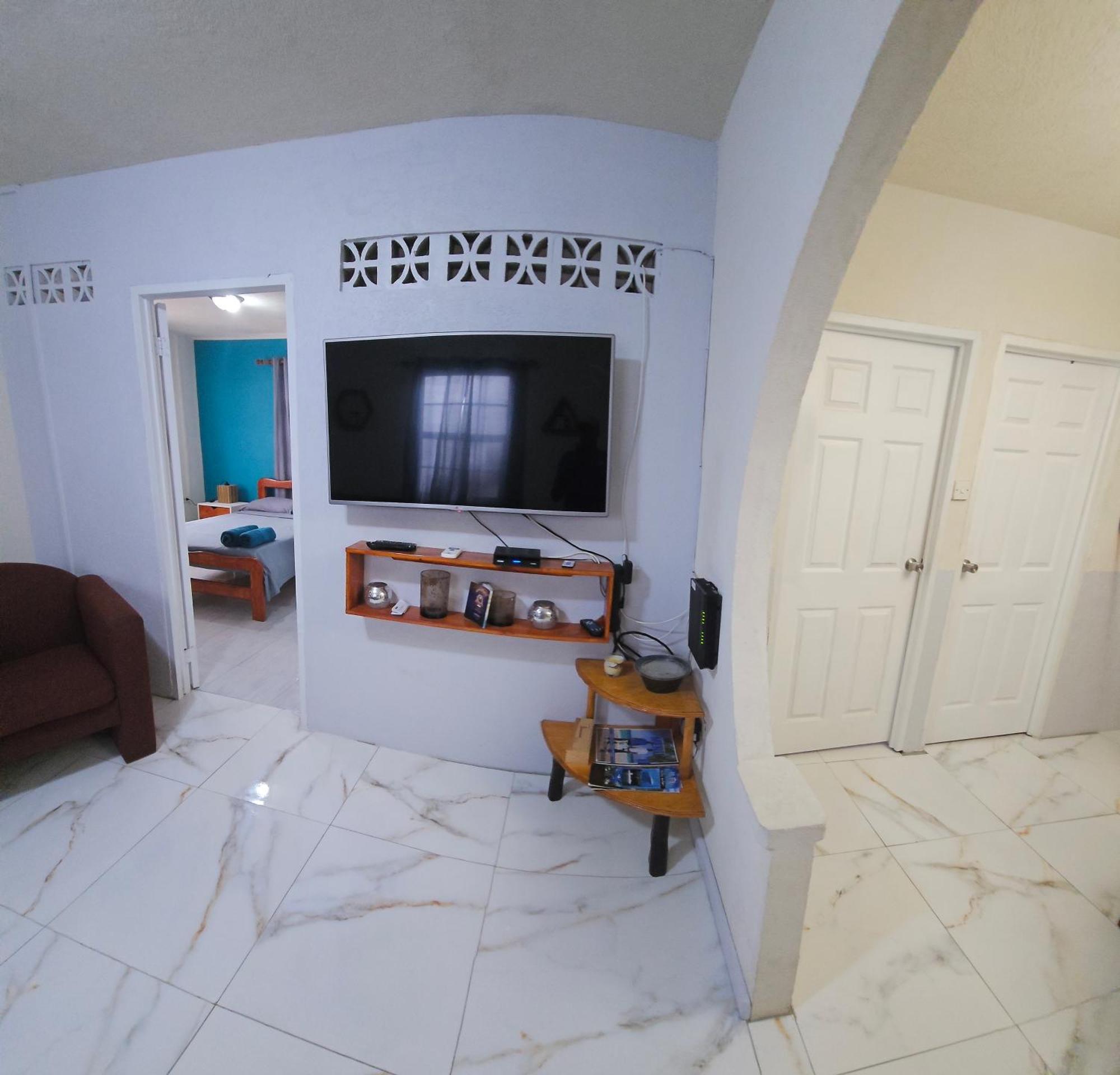 Apartament Gloria'S Hideaway Christ Church Zewnętrze zdjęcie